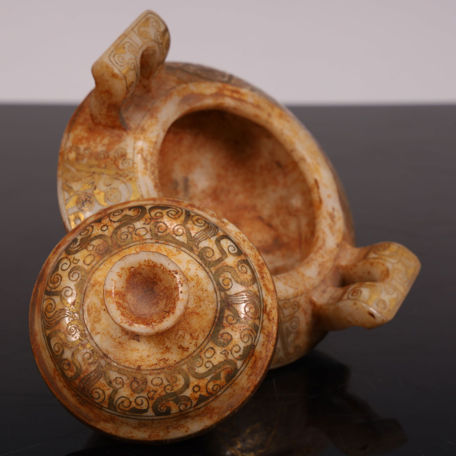 A beautiful amphora jade pot - 5