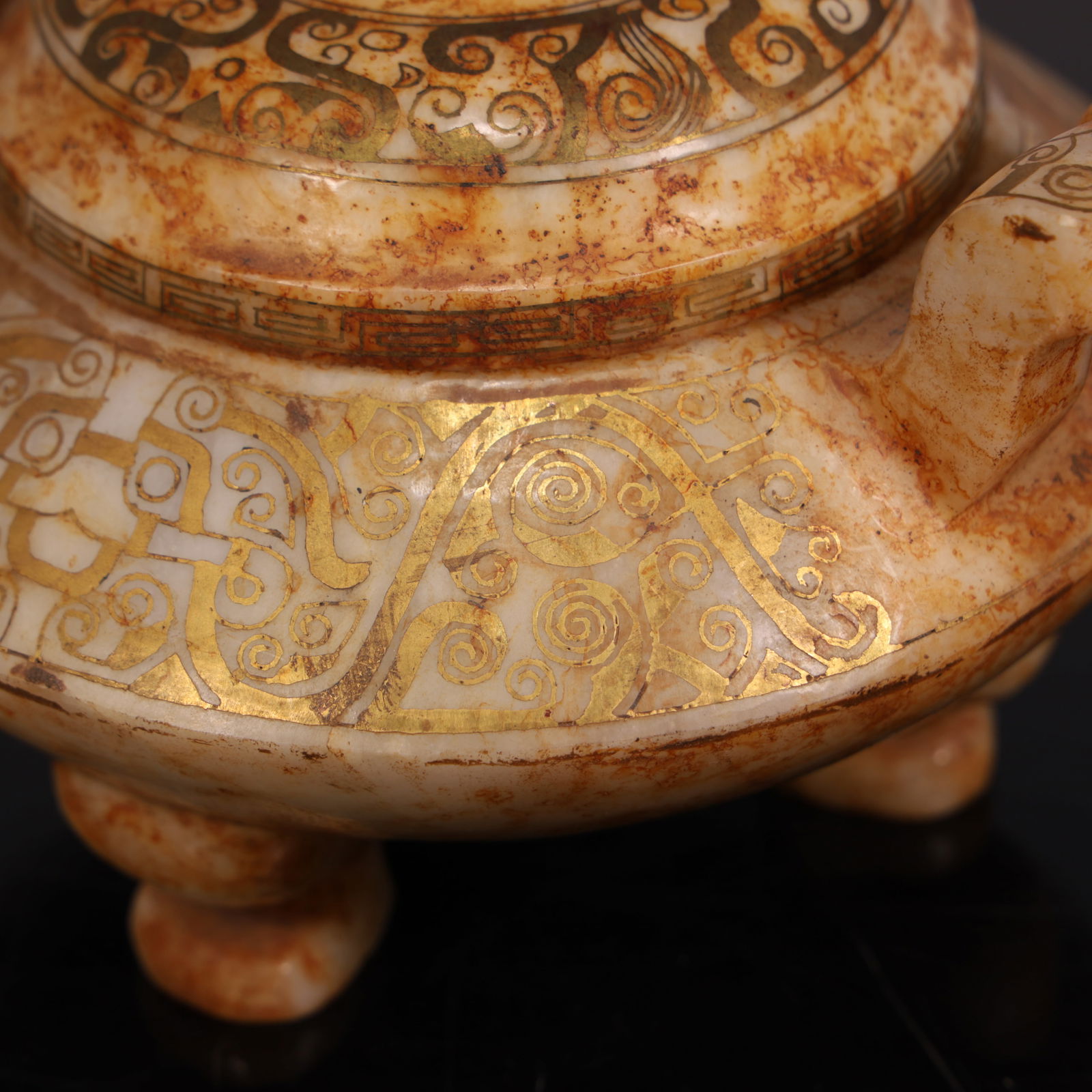 A beautiful amphora jade pot - 9