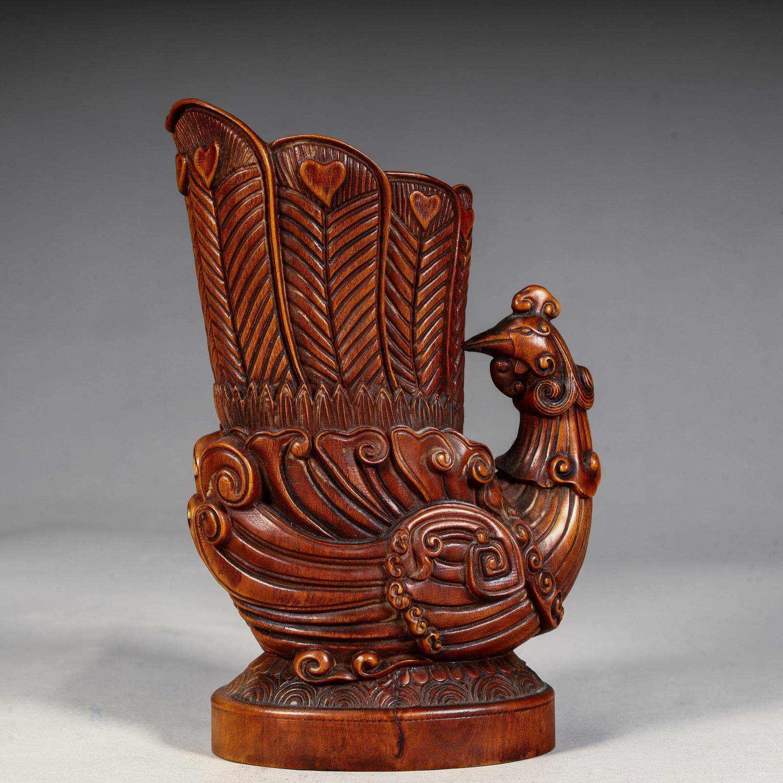A fine boxwood phoenix-shaped pen holder from the Qing Dynasty: Qing Dynasty's fine boxwood phoenix-shaped pen holder Size: H:13cm L:8cm W:5cm W:192g (The Dimensions Of All Batches Are Manually Measured.If You Need More Detailed Information,