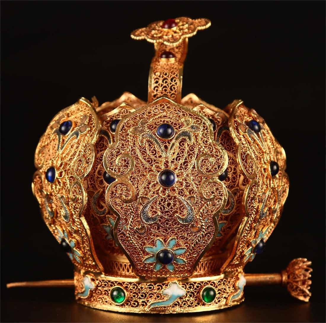 A fine filigree set with a jeweled crown (1 of 9)