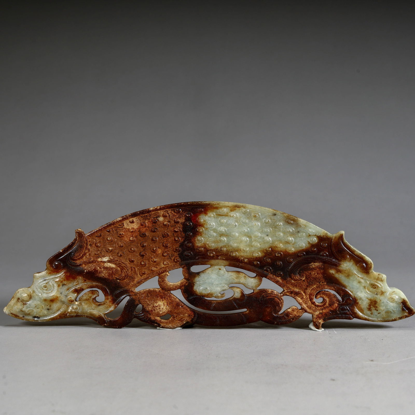 A piece of Hetian jade Huangwu from the Qing Dynasty: Hetian Yuhuang in the Qing Dynasty Size: L: 21cm W:6.5cm W:142g (The Dimensions Of All Batches Are Manually Measured.If You Need More Detailed Information, Please Contact Our