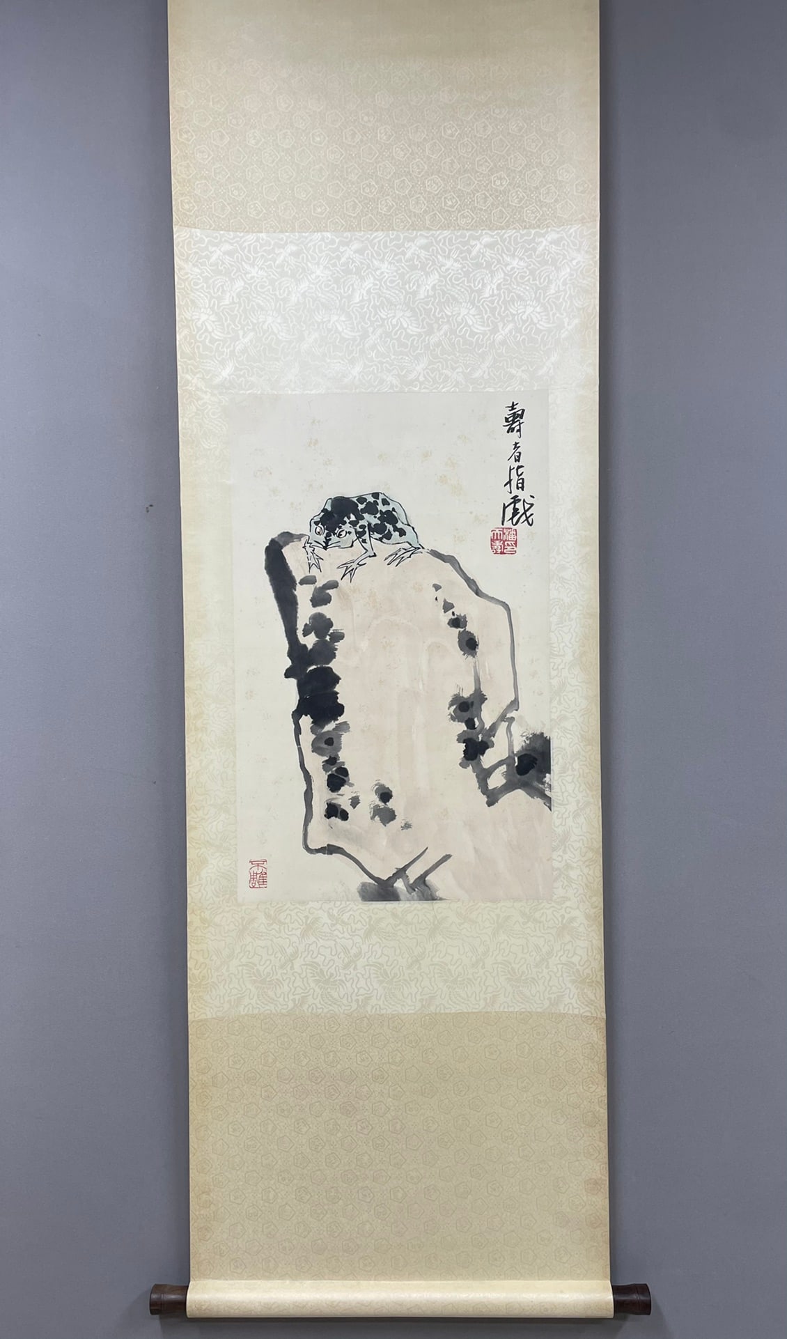 A painting of Pan Tianshou's calligraphy: Pan Tianshou's calligraphy and painting Size:67x42cm (The Dimensions Of All Batches Are Manually Measured.If You Need More Detailed Information, Please Contact Our Customer Service