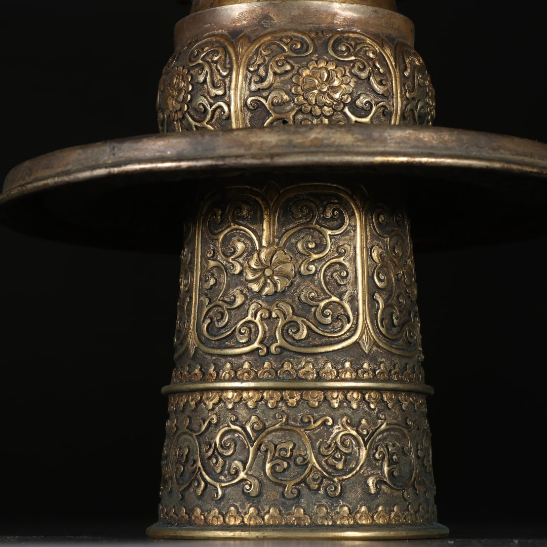 A copper-gilt donor from the Qing Dynasty - 3
