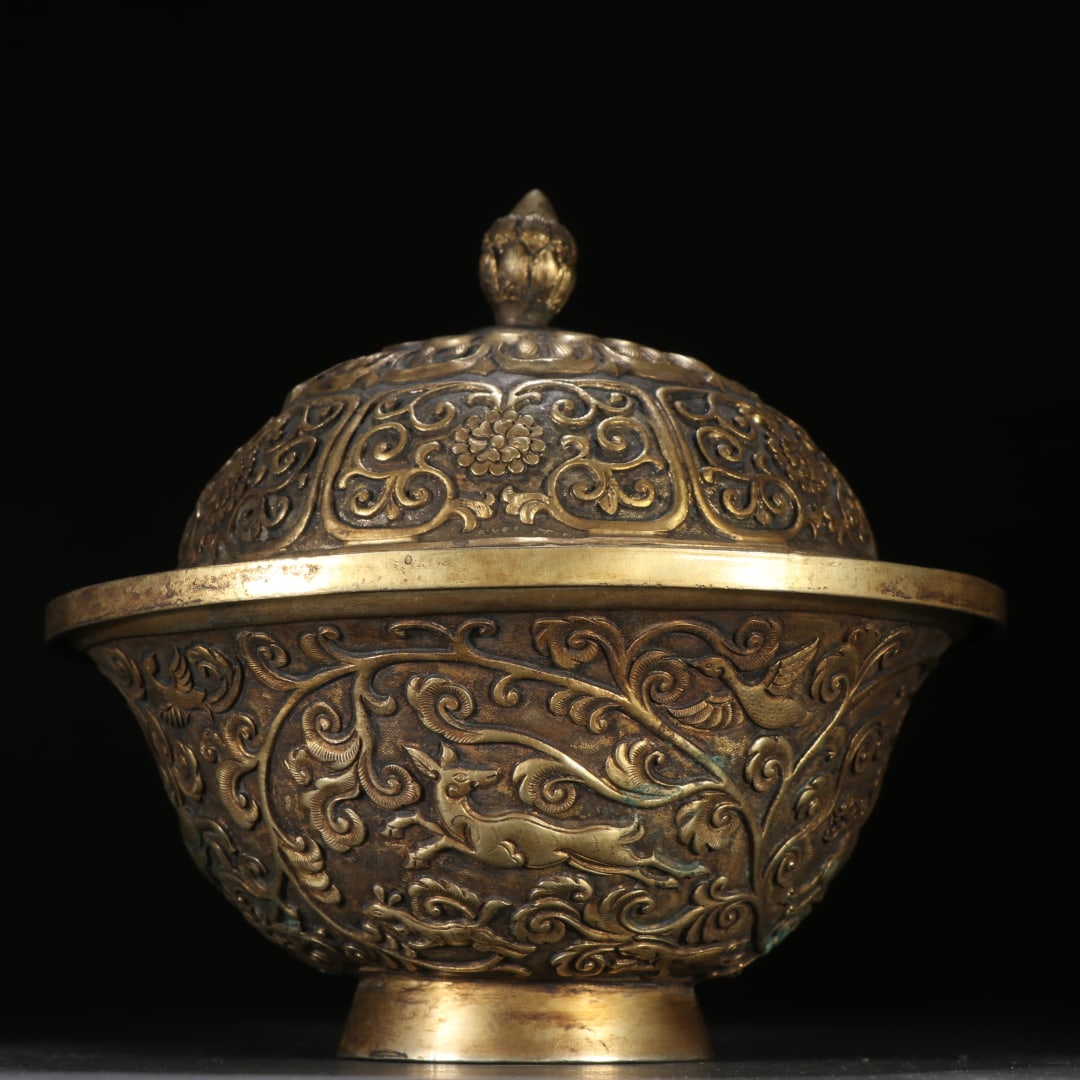 A copper-gilt donor from the Qing Dynasty - 5