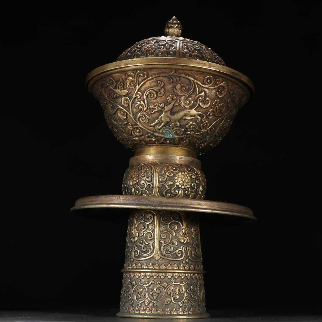 A copper-gilt donor from the Qing Dynasty - 6