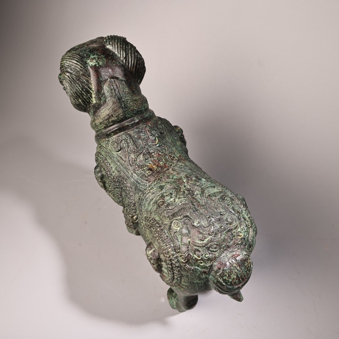 A fine bronze sheep with inscriptions - 4