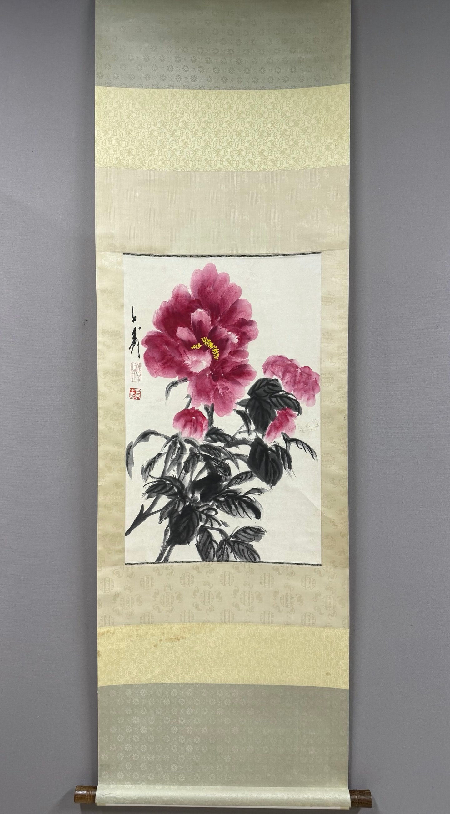 A picture of Wang Ziwu's flowers: Wang Ziwu's flower picture Size:69x44cm (The Dimensions Of All Batches Are Manually Measured.If You Need More Detailed Information, Please Contact Our Customer Service Before
