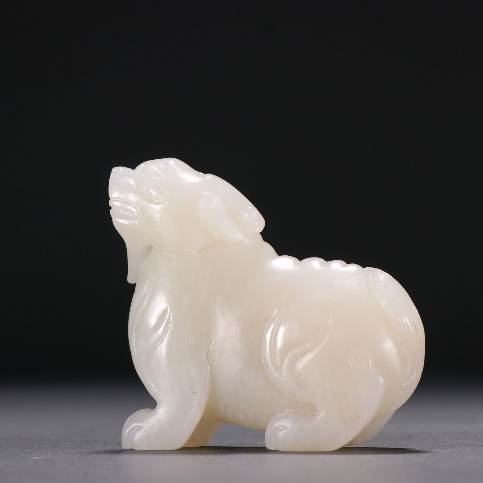 A beautiful Hetian jade beast carving: Exquisite Hetian jade beast carvings Sixe:H:5.2cm W:5.7cm T:2cm W:82g (The Dimensions Of All Batches Are Manually Measured.If You Need More Detailed Information, Please Contact Our Customer Service Be