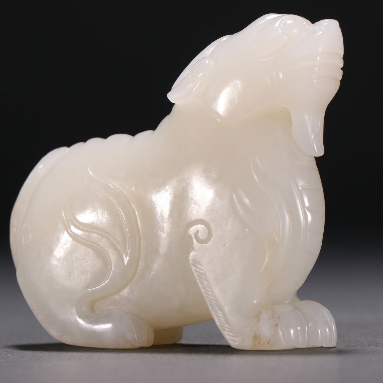 A beautiful Hetian jade beast carving - 5