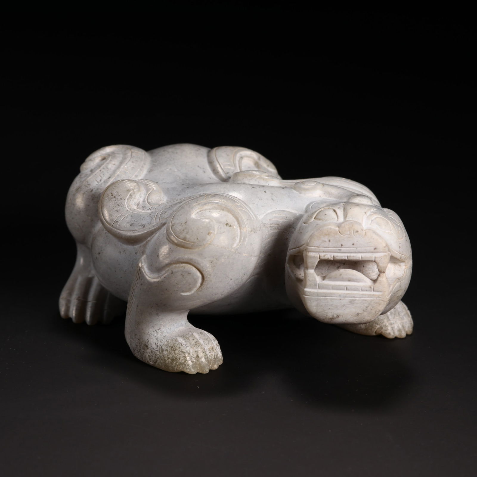 A Han Dynasty Hetian jade gray skin beast ornament (1 of 9)
