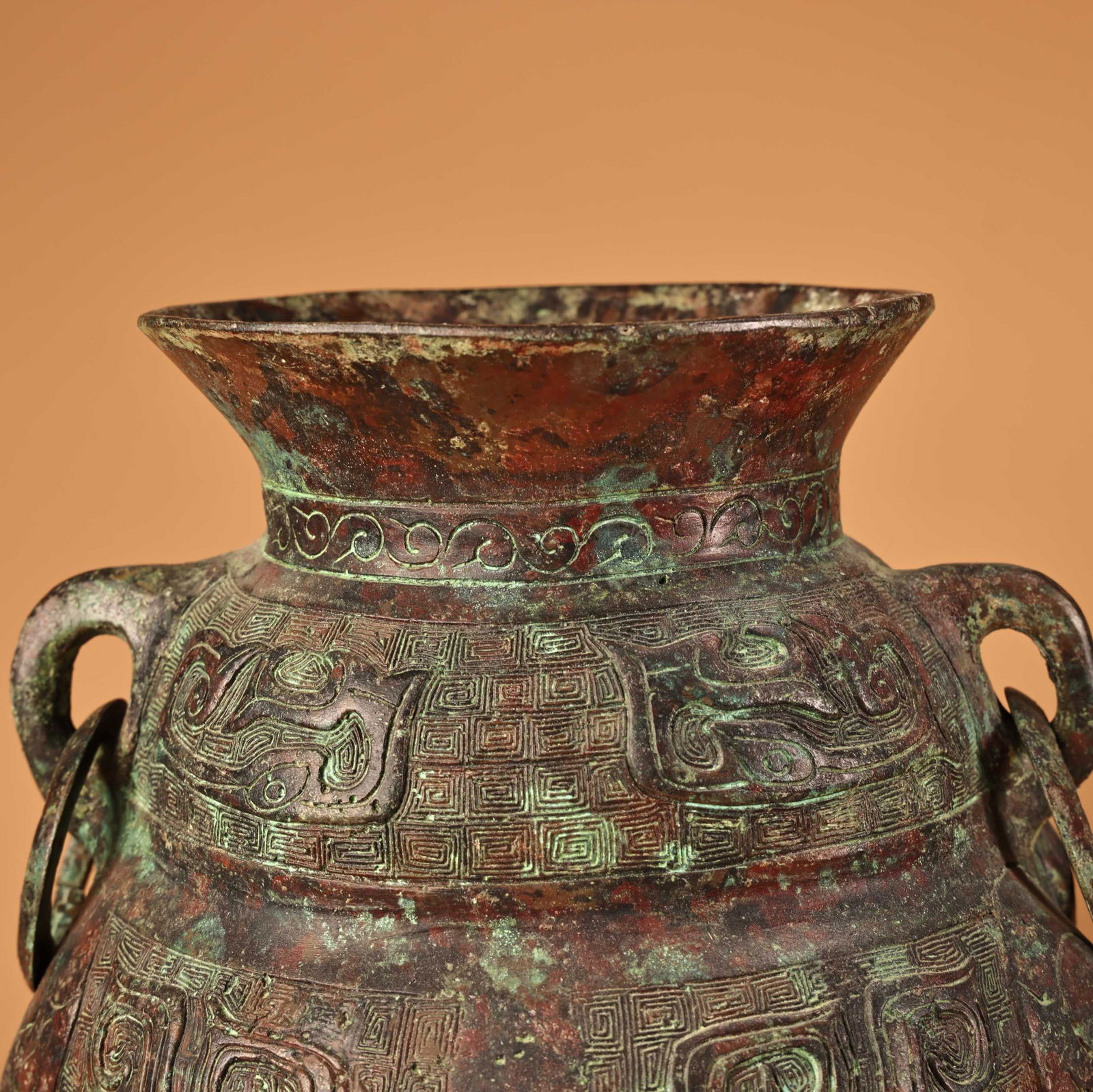 A fine bronze beast-shaped jar - 10