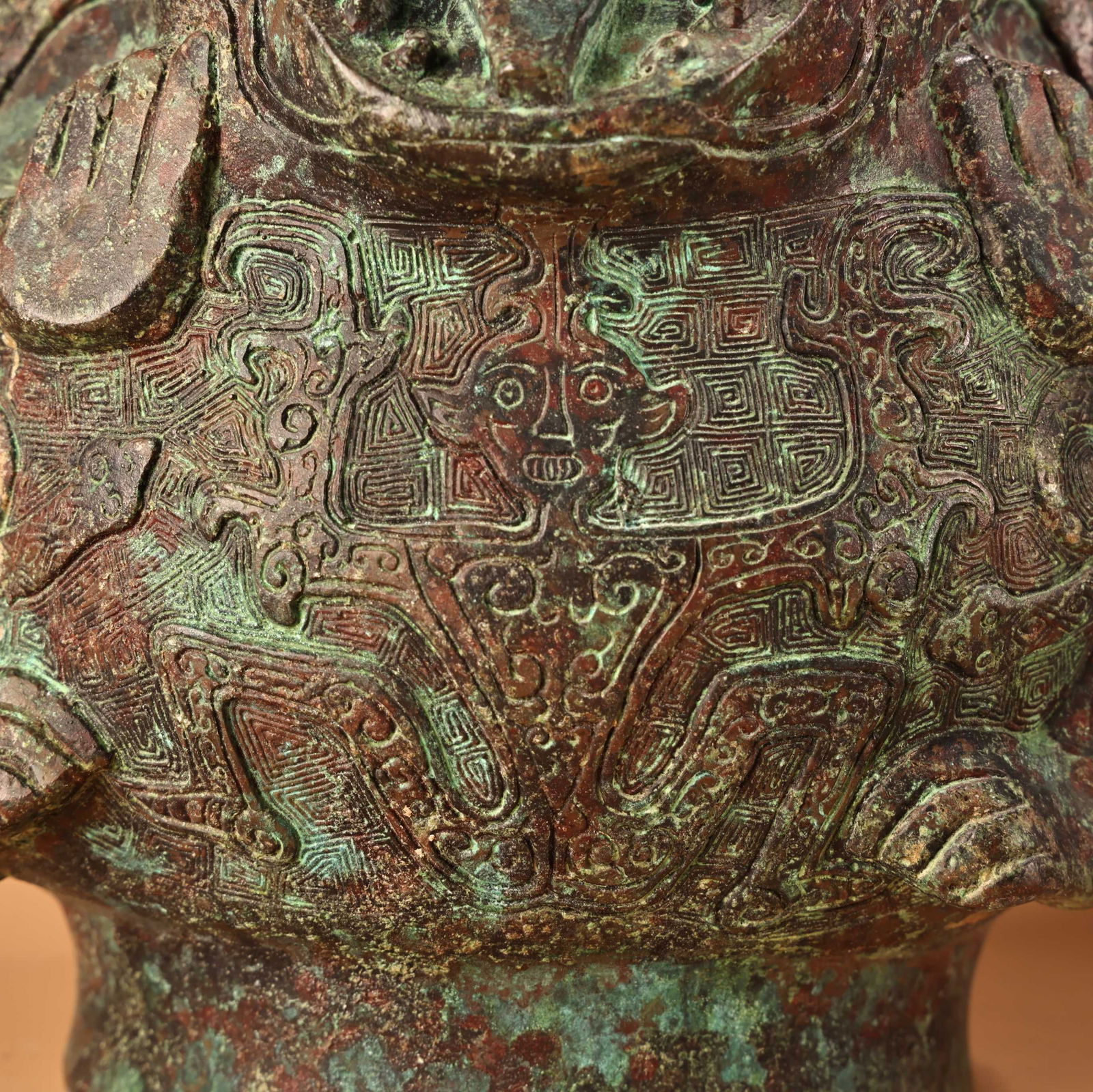 A fine bronze beast-shaped jar - 5