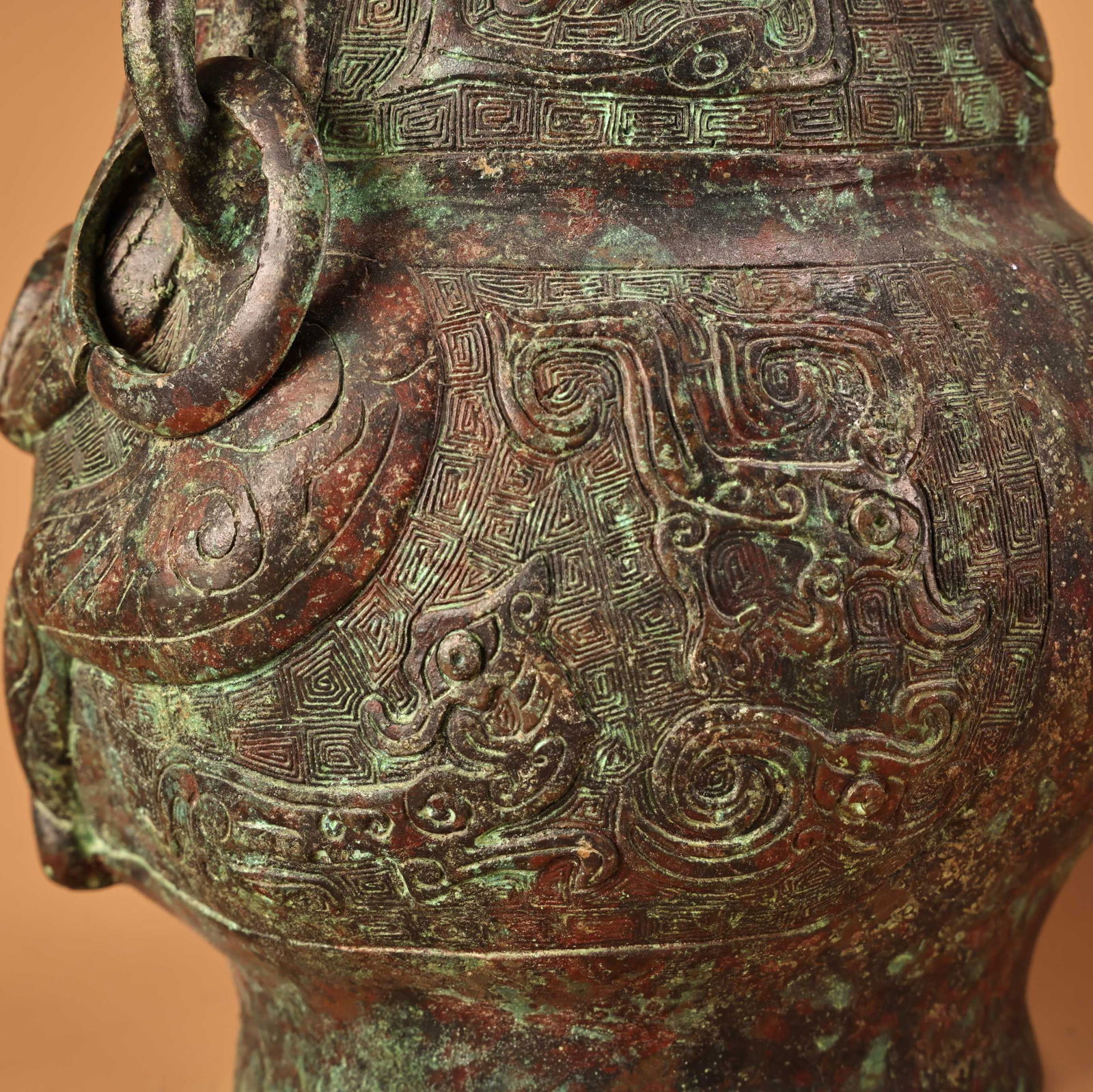 A fine bronze beast-shaped jar - 7