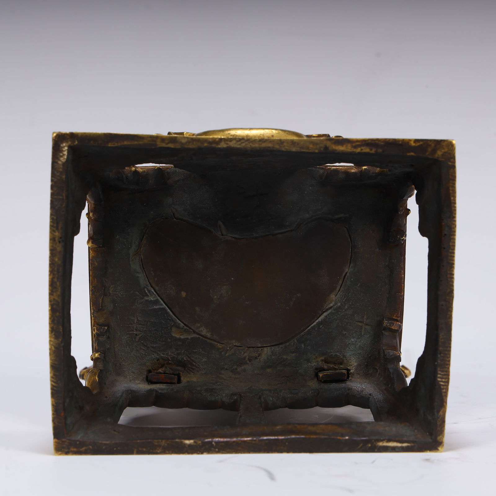 A beautiful bronze gilt Buddha - 8