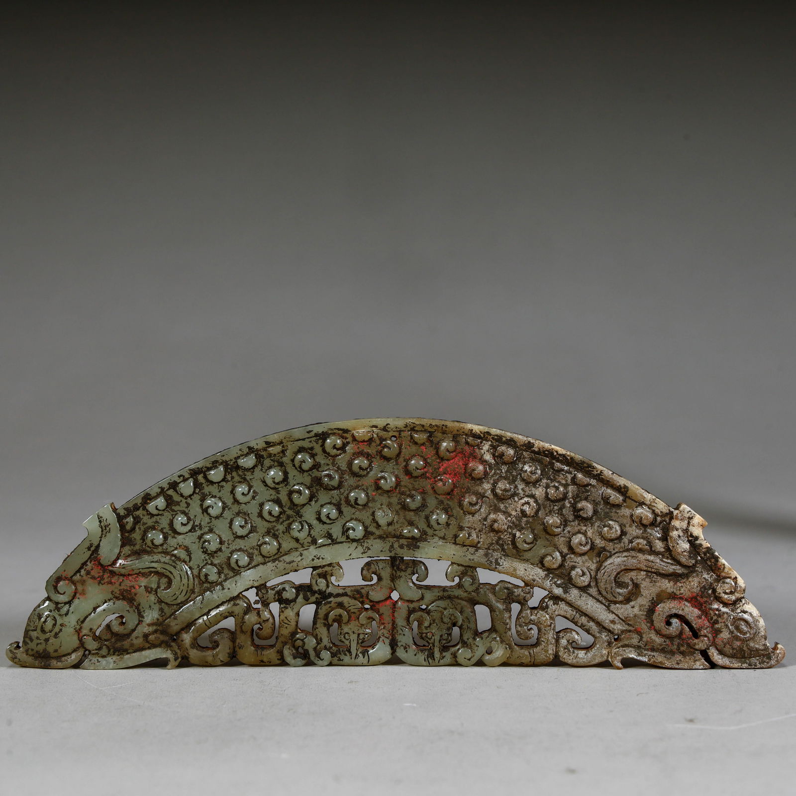 A jade dragon pattern jade huangwu of the Qing Dynasty: The jade dragon pattern of the Qing Dynasty jade huangwu Size: L: 14.5cm W:4.5cm W:62.4g (The Dimensions Of All Batches Are Manually Measured.If You Need More Detailed Information,