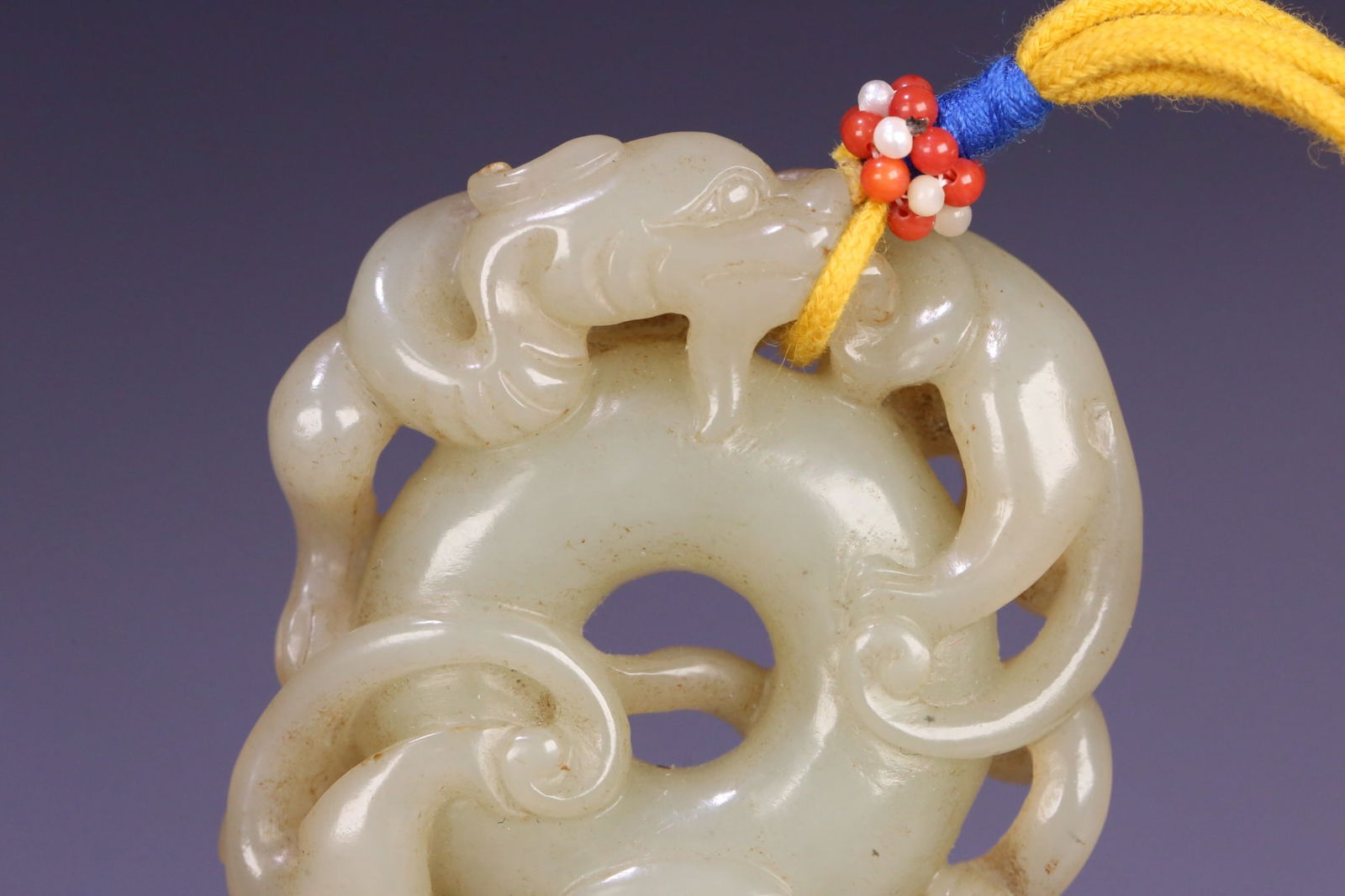 A beautiful Hetian jade dragon pendant - 4