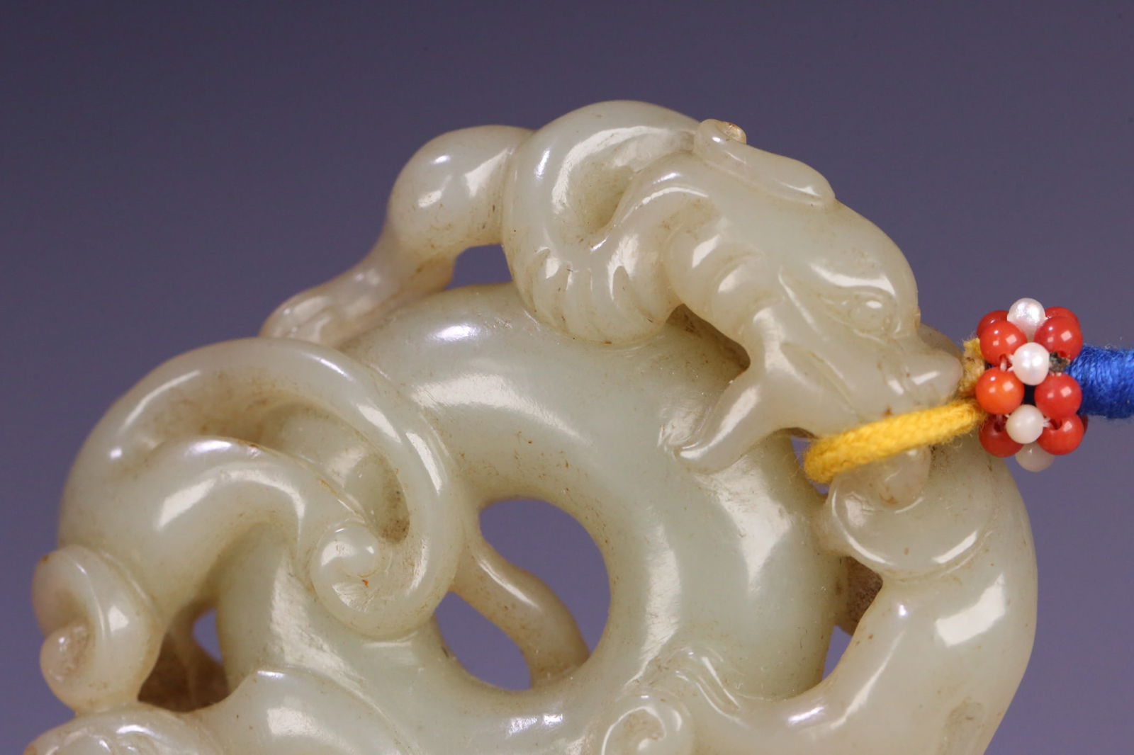 A beautiful Hetian jade dragon pendant - 8