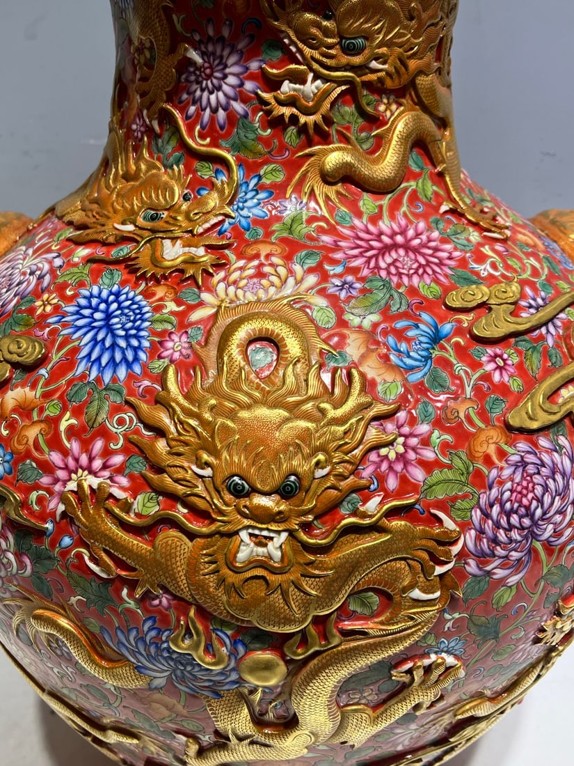 A large vase in fine enamel - 2