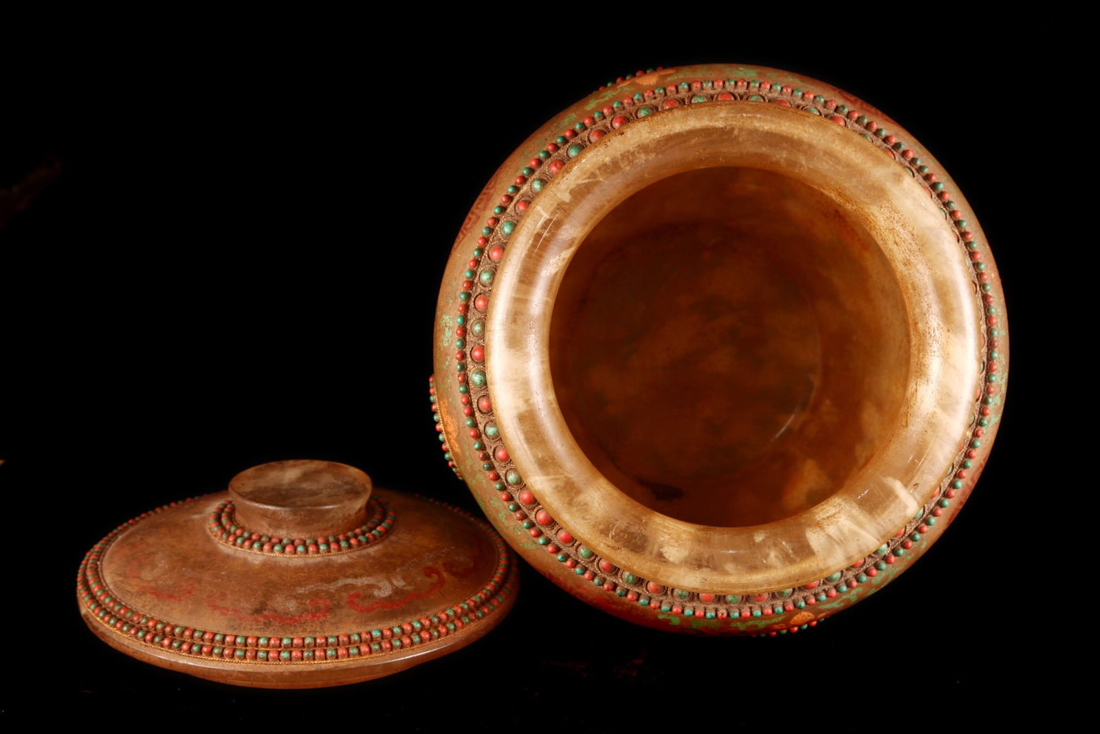 A fine crystal jar - 7