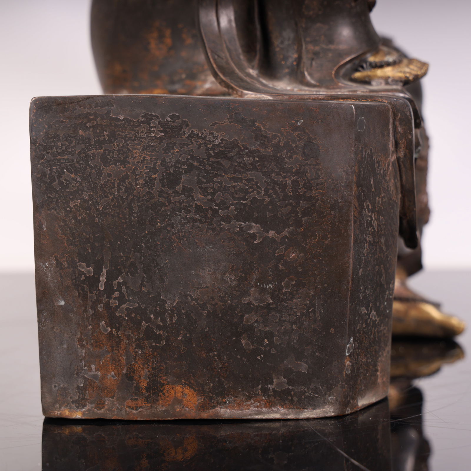 A beautiful bronze gilt Buddha statue - 10