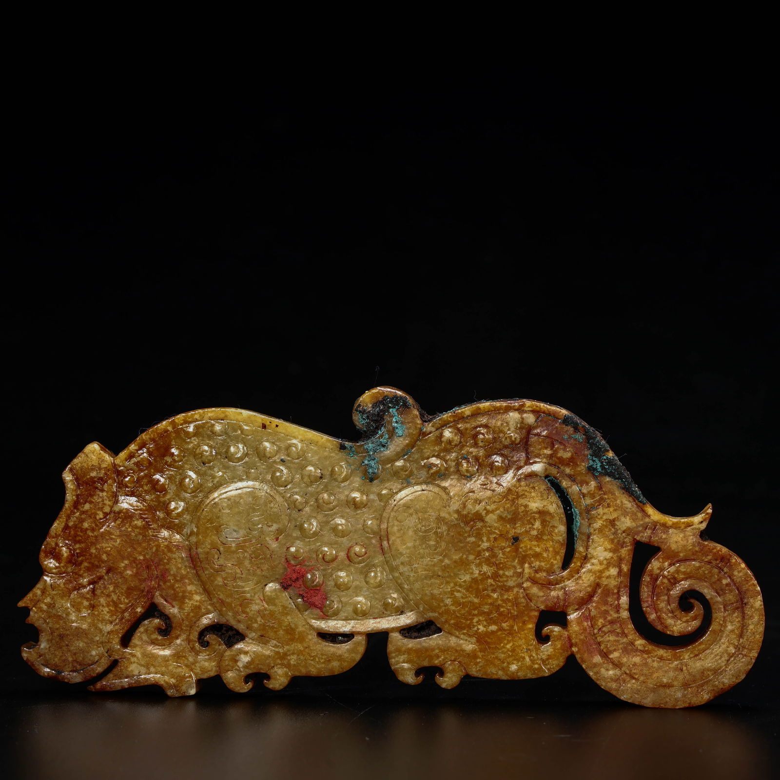 A beautiful valley-patterned jade tiger-shaped pendant: Exquisite grain jade tiger-shaped pendant Size: L: 14.5cm W:6cm W:112g (The Dimensions Of All Batches Are Manually Measured.If You Need More Detailed Information, Please Contact