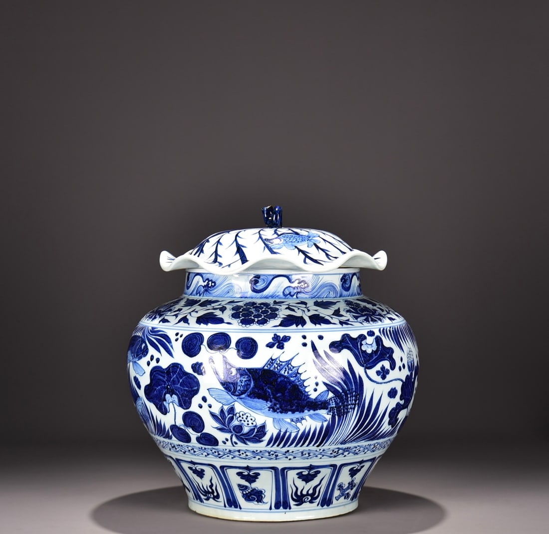 A Yuan Dynasty mackerel algae pattern lotus leaf lid jar - 3