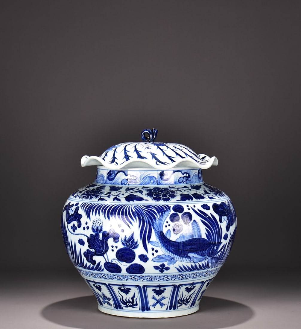 A Yuan Dynasty mackerel algae pattern lotus leaf lid jar - 4