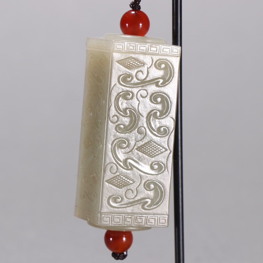 A beautiful Hetian jade carving ruyi pattern - 4