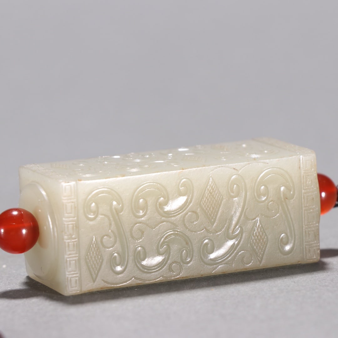 A beautiful Hetian jade carving ruyi pattern - 7