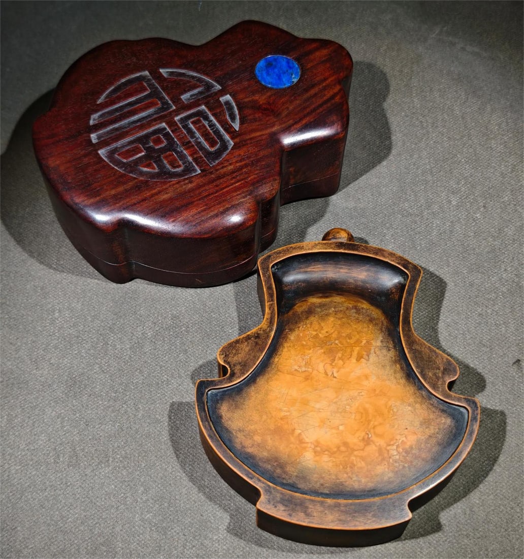 A beautiful ponderosa pine inkstone jade pot shape: Exquisite ponderosa pine flower inkstone jade pot shape Size:L:19cm W:15.2cm T:5.6cm (The Dimensions Of All Batches Are Manually Measured.If You Need More Detailed Information, Please Contact Our Cust