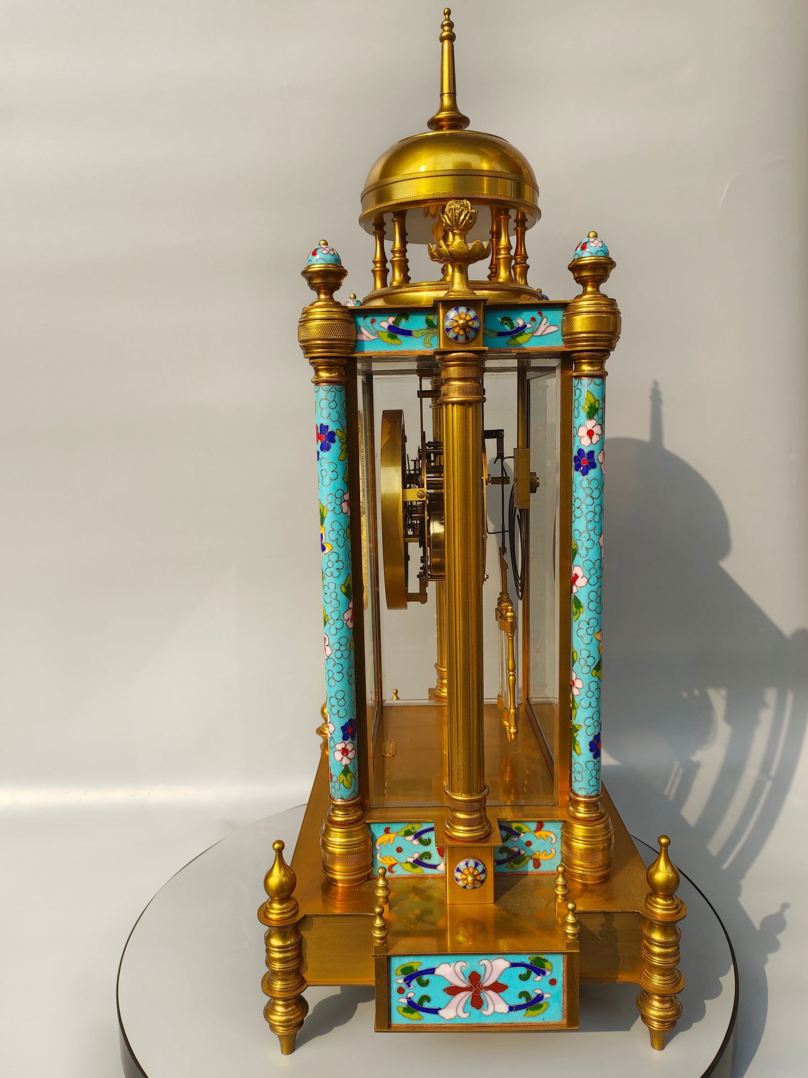 A beautiful cloisonné gilt old desk clock - 3