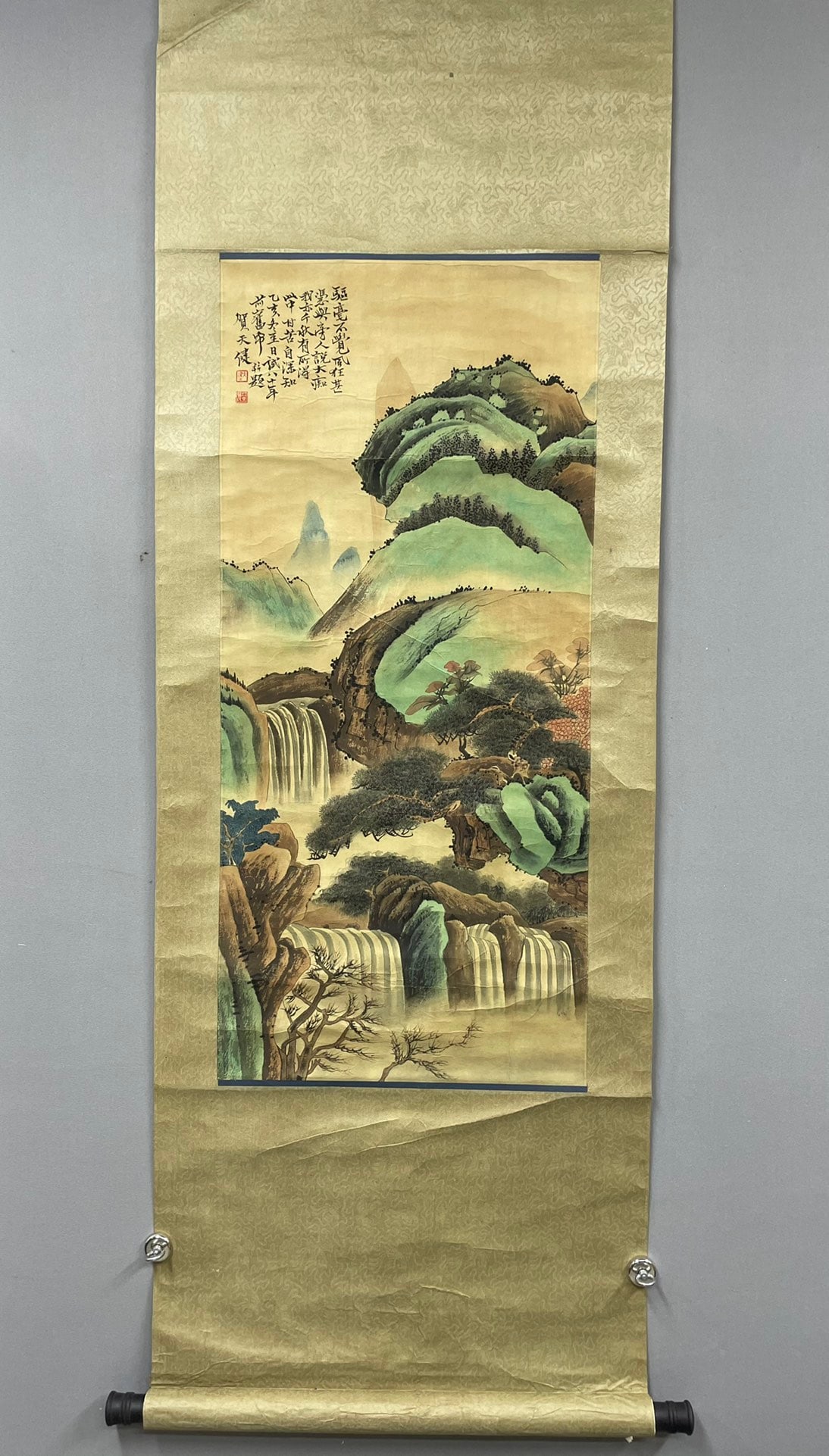 A landscape painting by He Tianjian: He Tianjian's landscape painting Size:91x41cm (The Dimensions Of All Batches Are Manually Measured.If You Need More Detailed Information, Please Contact Our Customer Service Before Bidding.)