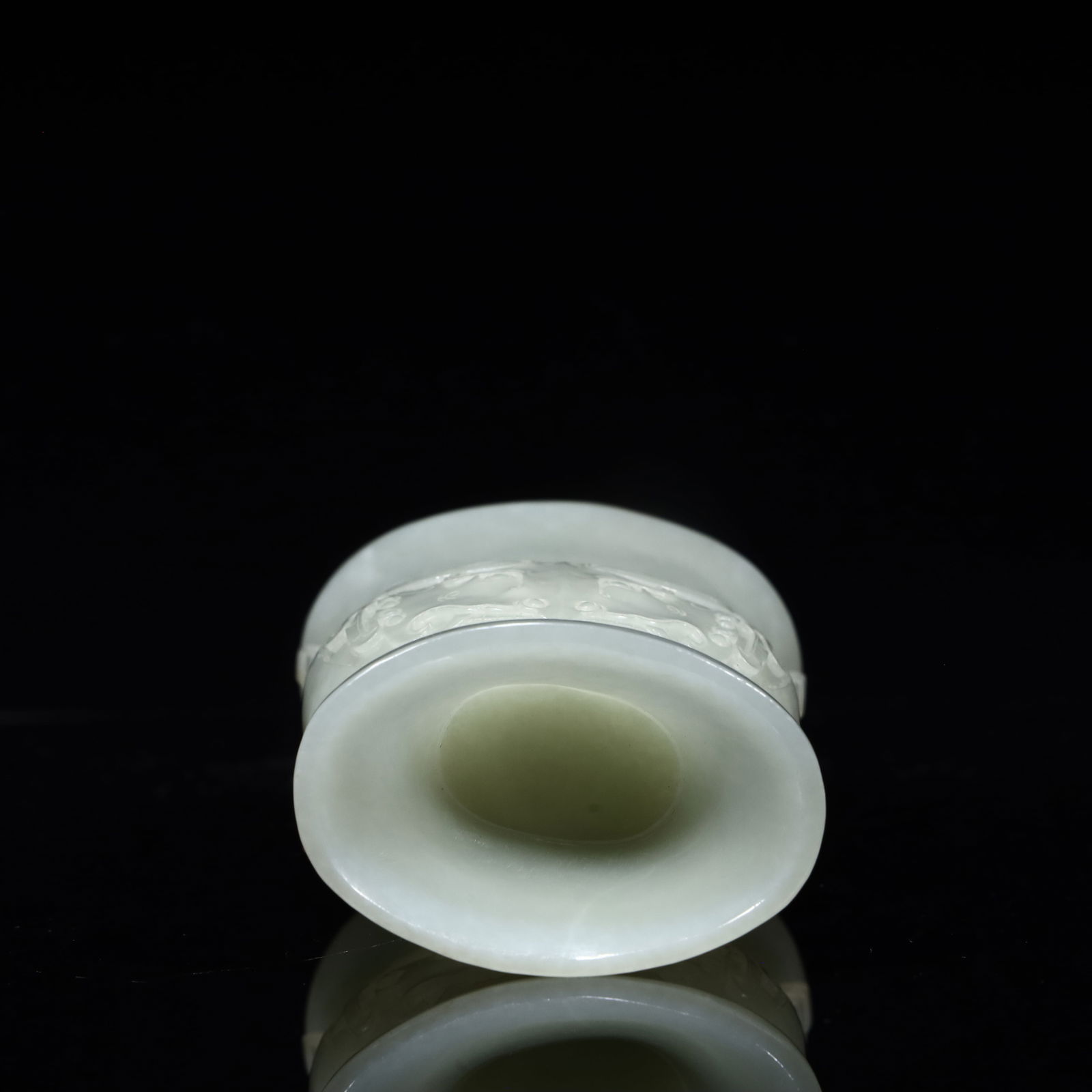 A beautiful Hetian jade wine bottle - 6