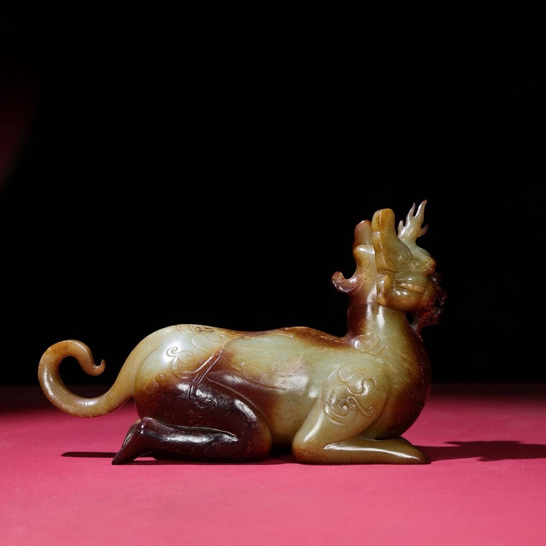 A beautiful Hetian Yushengkeng tomb beast ornament in Manqin Town: Exquisite Hetian Yushengkeng Manqin Town Tomb Beast Ornaments Size:226x148x66mm W:1862g (The Dimensions Of All Batches Are Manually Measured.If You Need More Detailed Information,