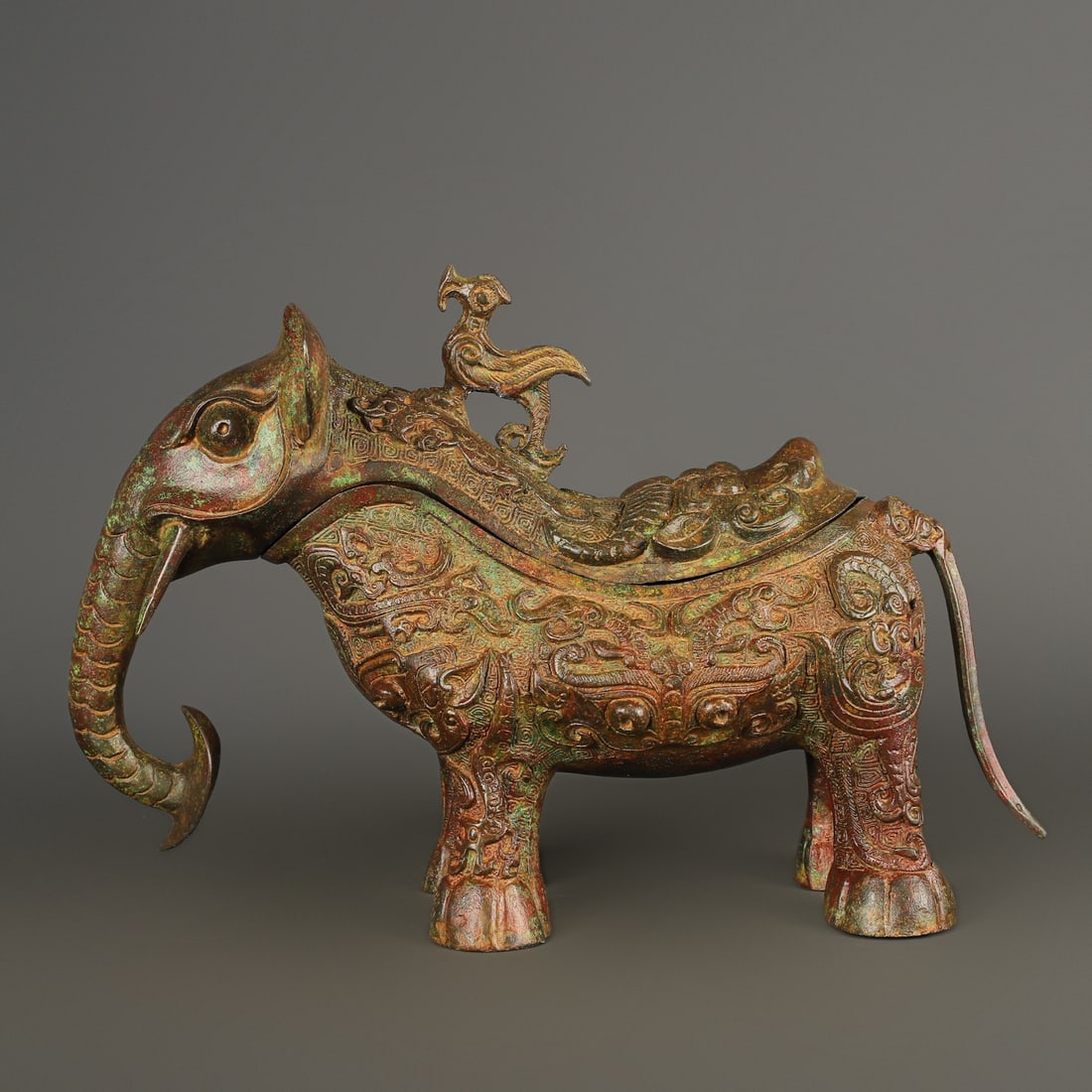 A fine Western Zhou bronze elephant cup (1 of 10)