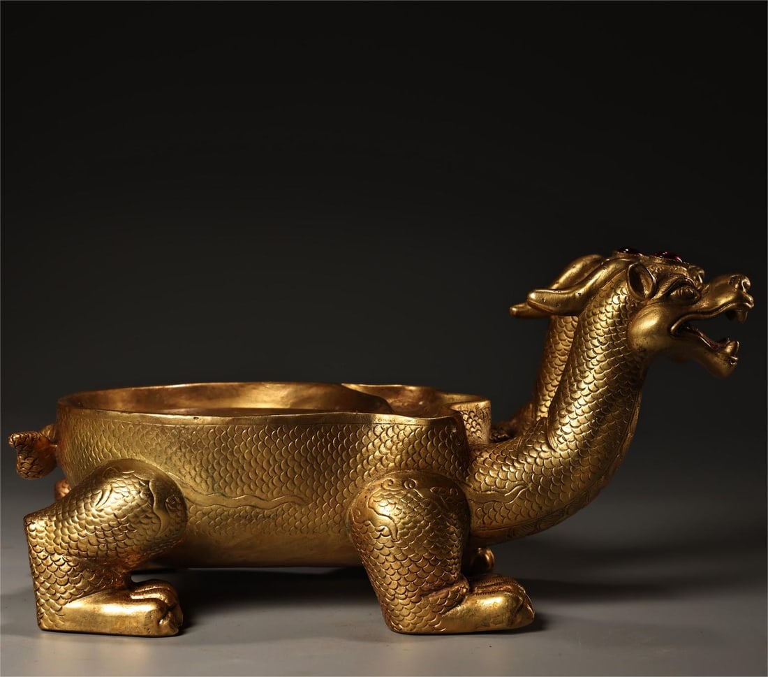 A fine pure copper high-relief engraved gilt double-headed dragon turtle inkstone: Exquisite pure copper high relief carved gilt double-headed dragon turtle inkstone Size:W:1950g L:20cm W:10cm (The Dimensions Of All Batches Are Manually Measured.If You Need More