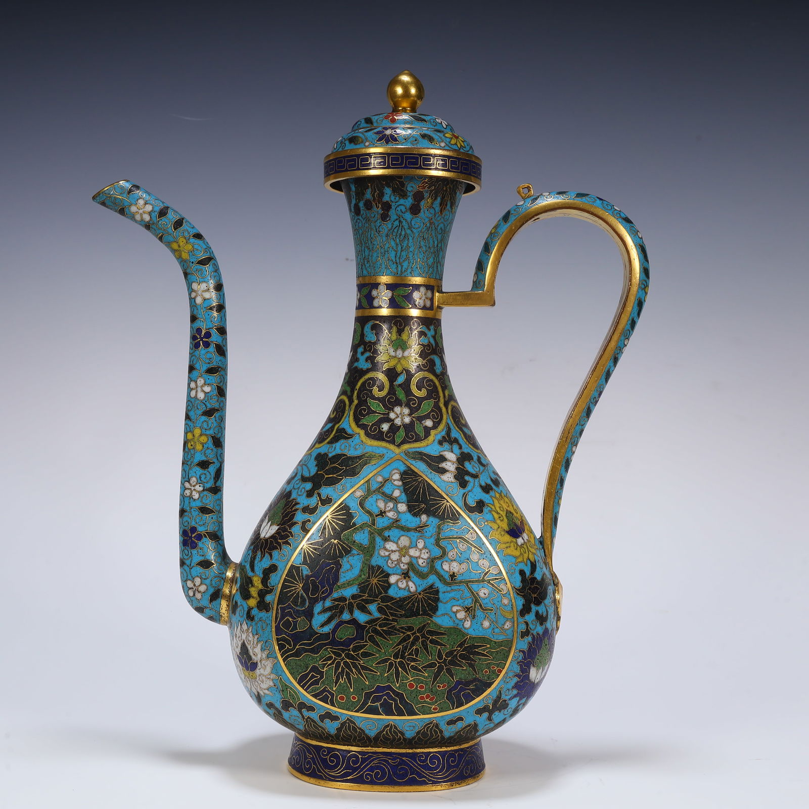 A fine cloisonné pot: Exquisite cloisonné pot SIZE:L: :24cm W::10cmH::32cm W::1679g (The Dimensions Of All Batches Are Manually Measured.If You Need More Detailed Information, Please Contact Our Customer Service Before Bi