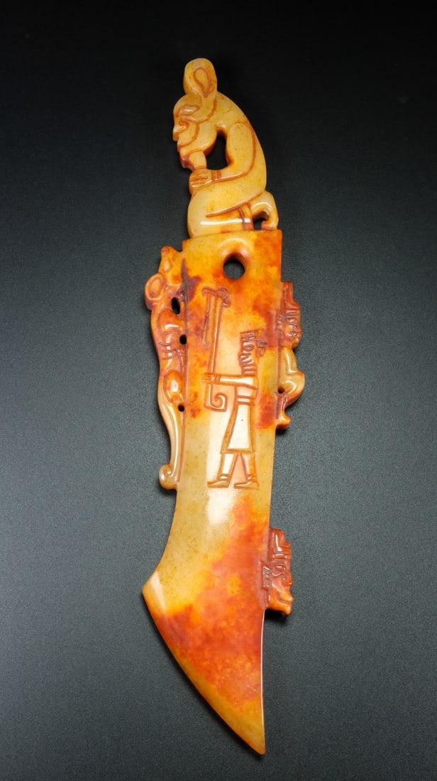 A fine Hetian jade axe: Exquisite Hetian jade axe Size:L:26cm W:5.6cm H:1cm W:258g (The Dimensions Of All Batches Are Manually Measured.If You Need More Detailed Information, Please Contact Our Customer Service Before Biddin
