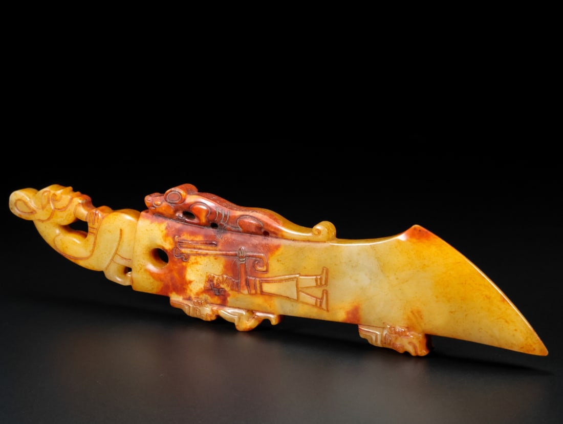 A fine Hetian jade axe - 9