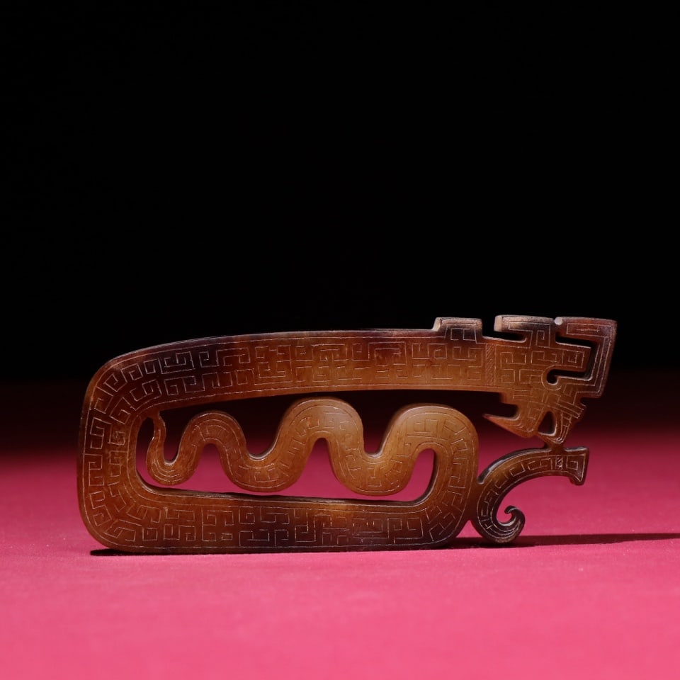 A beautiful red dragon pendant - 7