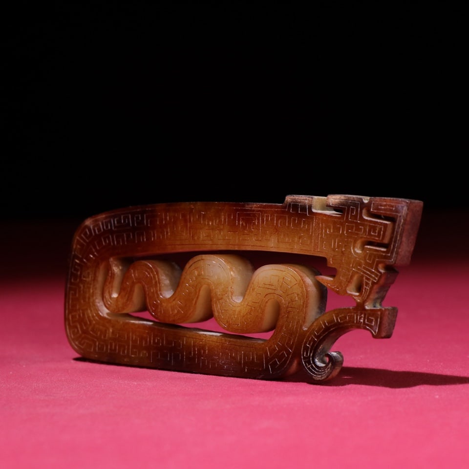 A beautiful red dragon pendant - 9