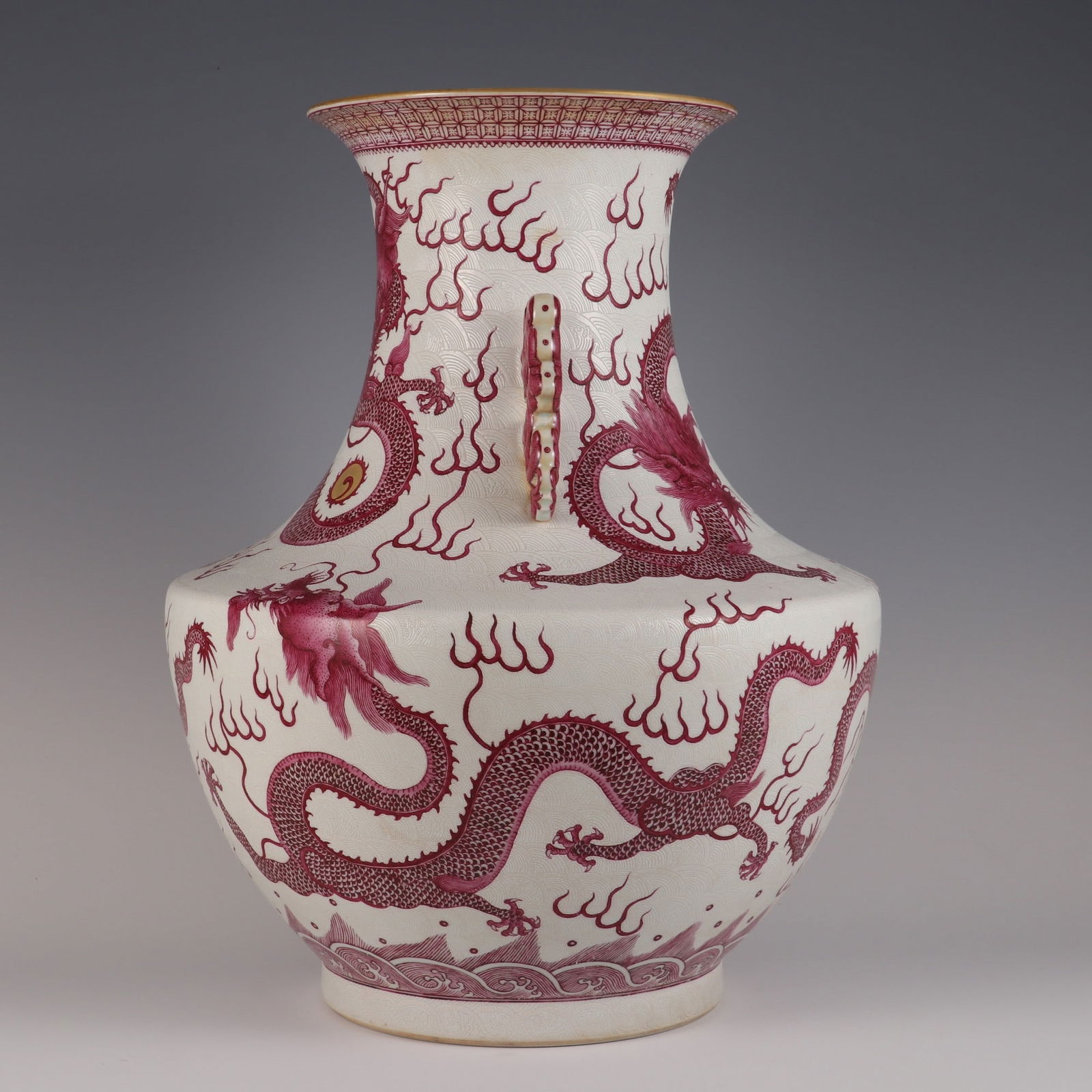 An Exquisite Ruby Red-Glazed Seawater Pattern Dragon Pattern Double-Ears Vase - 2