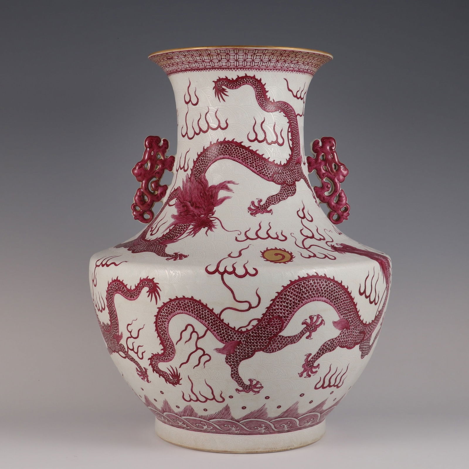 An Exquisite Ruby Red-Glazed Seawater Pattern Dragon Pattern Double-Ears Vase - 3