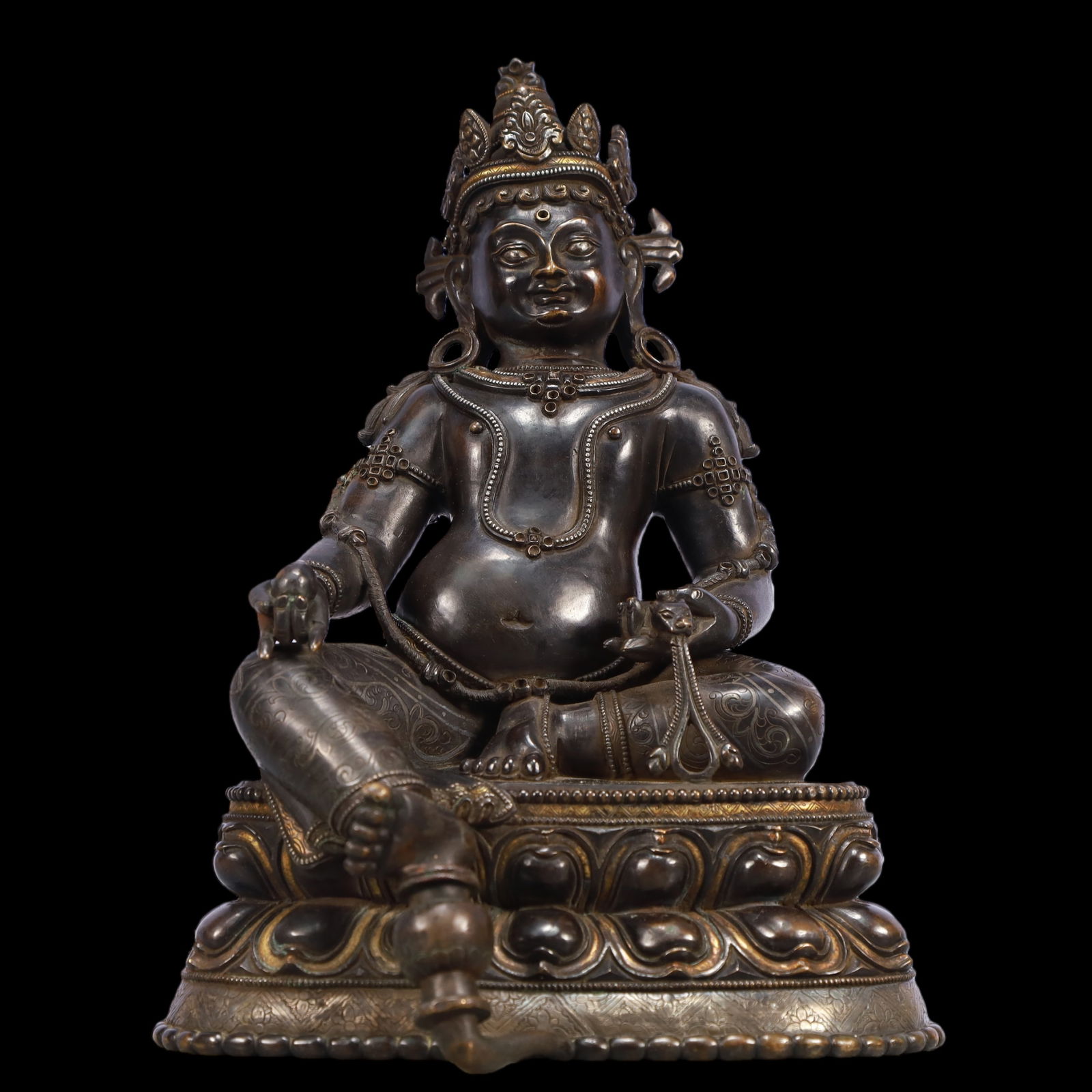 A Exquisite Coppery Statue of Mammon: A Exquisite Coppery Statue of Mammon Ming Dynasty, China Size:20cmx18cmx27cm Weight:4250g (The Dimensions Of All Batches Are Manually Measured.If You Need More Detailed Information, Please Contact