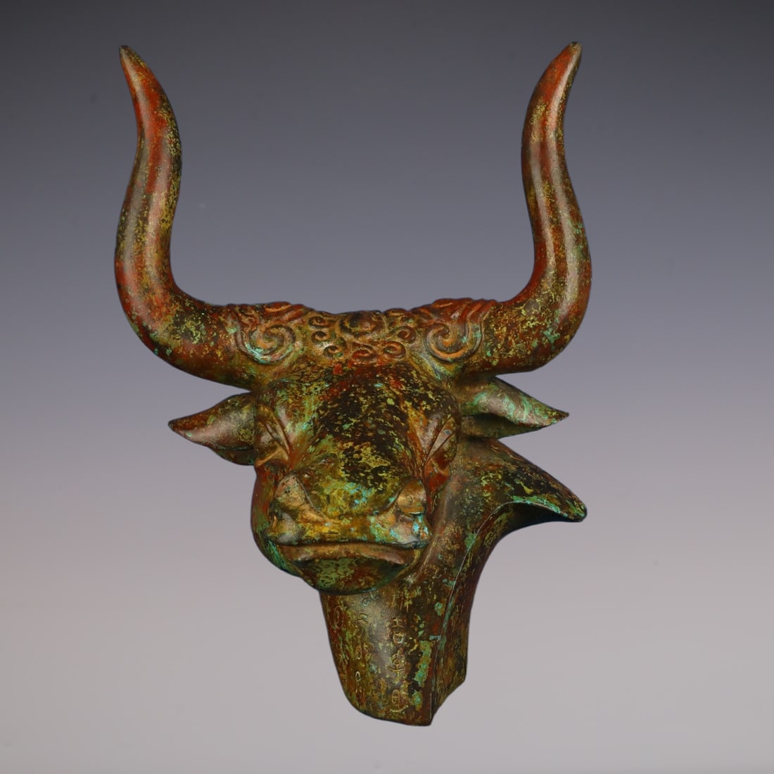 An Exquisite Bronze With Inscription ox head Ornament: An Exquisite Bronze With Inscription ox head Ornament Han Dynasty, China Size:21cmx21cmx30cm Weight:2560g (The Dimensions Of All Batches Are Manually Measured.If You Need More Detailed Information, Pl