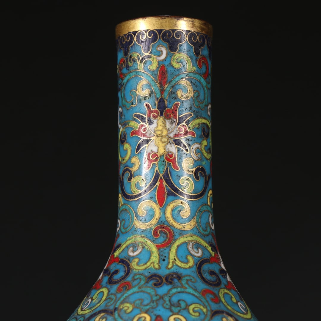 An Exquisite Cloisonne Lotus Pattern Vase - 2