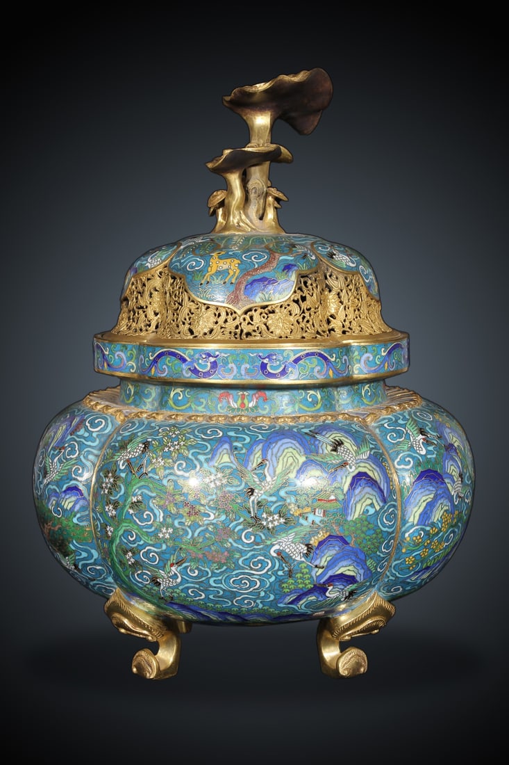 An Exquisite Cloisonne Dragon Pattern Lotus Pattern Pine and Crane Pattern Censer - 2