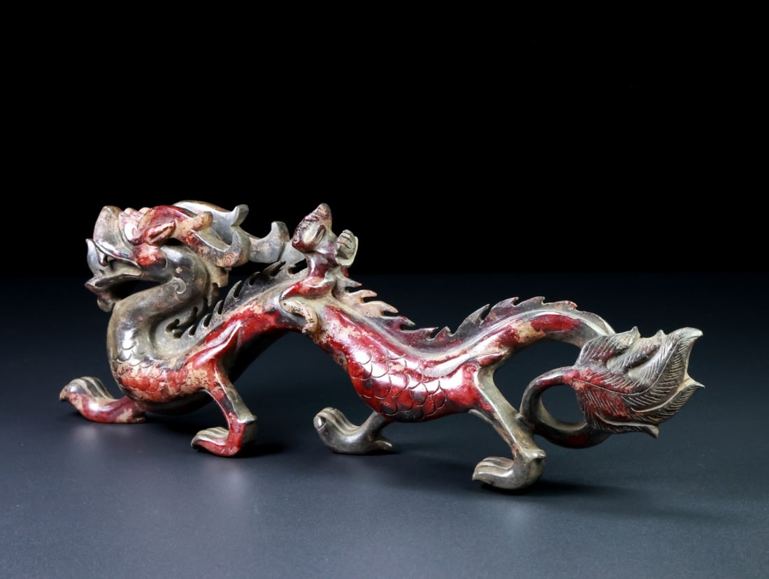 An Exquisite White Jade Dragon Ornament - 6