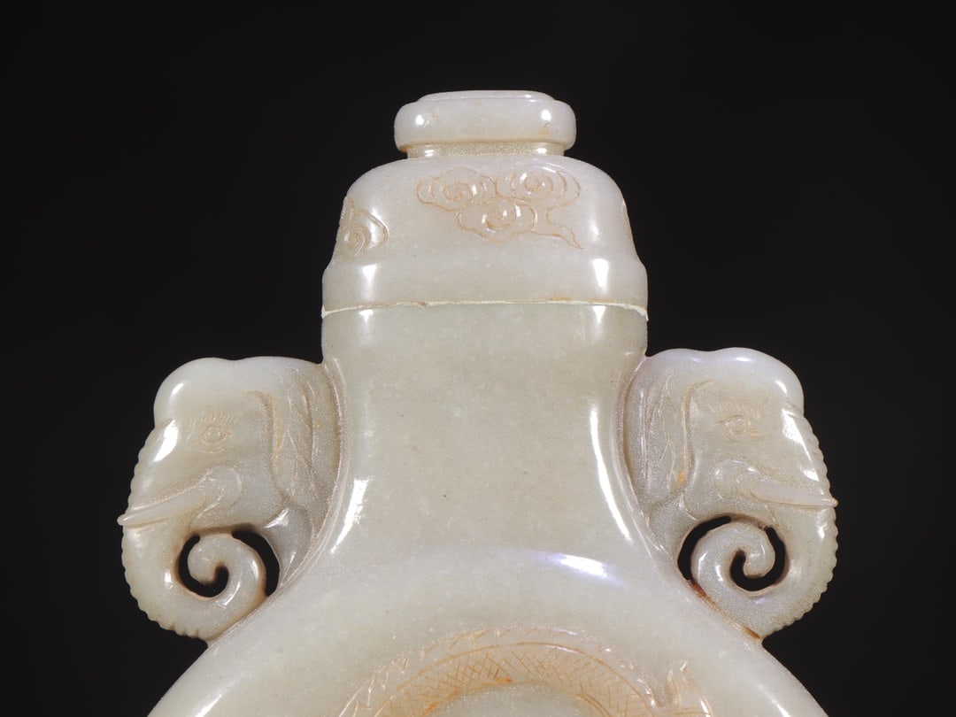 An Exquisite White Jade Dragon Pattern Double-Ears Vase - 2