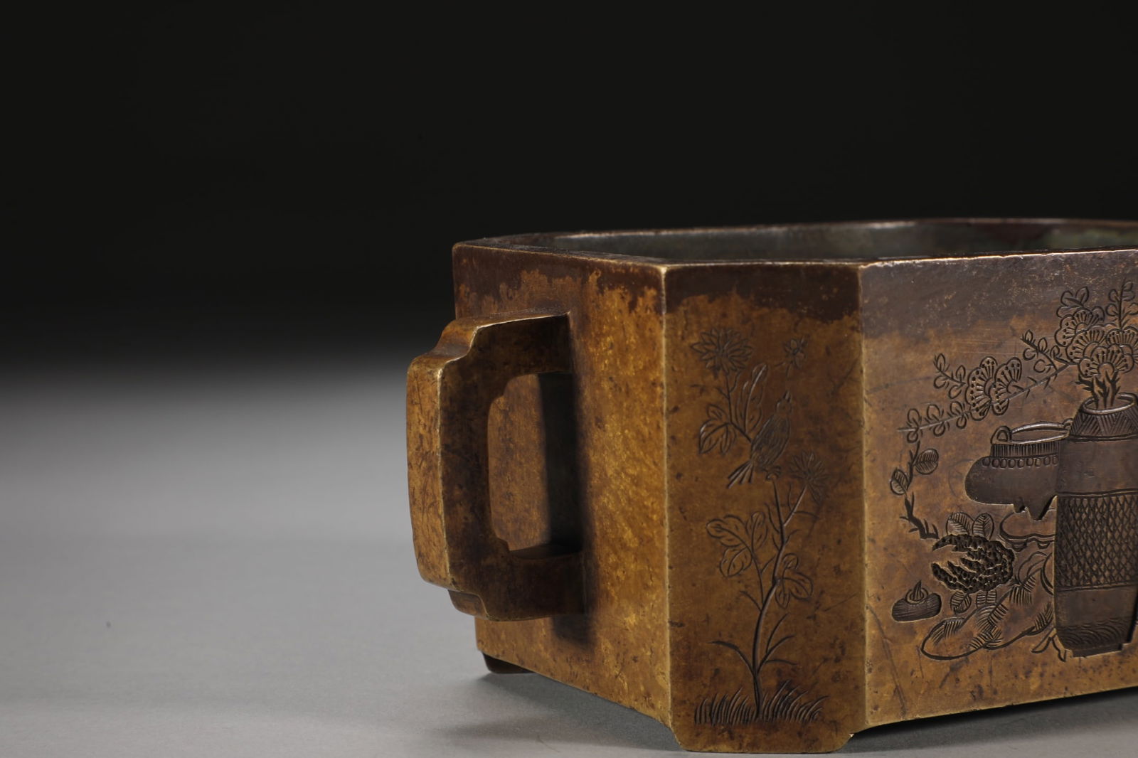 An Exquisite Bronze Flower Pattern Double-Ears Censer - 7